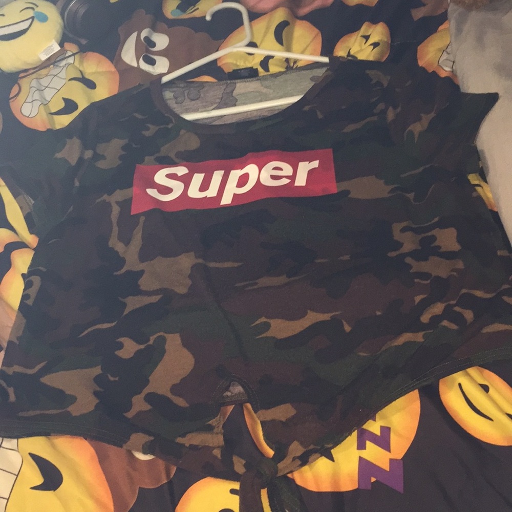 I have not really worn it yet, there is no tag